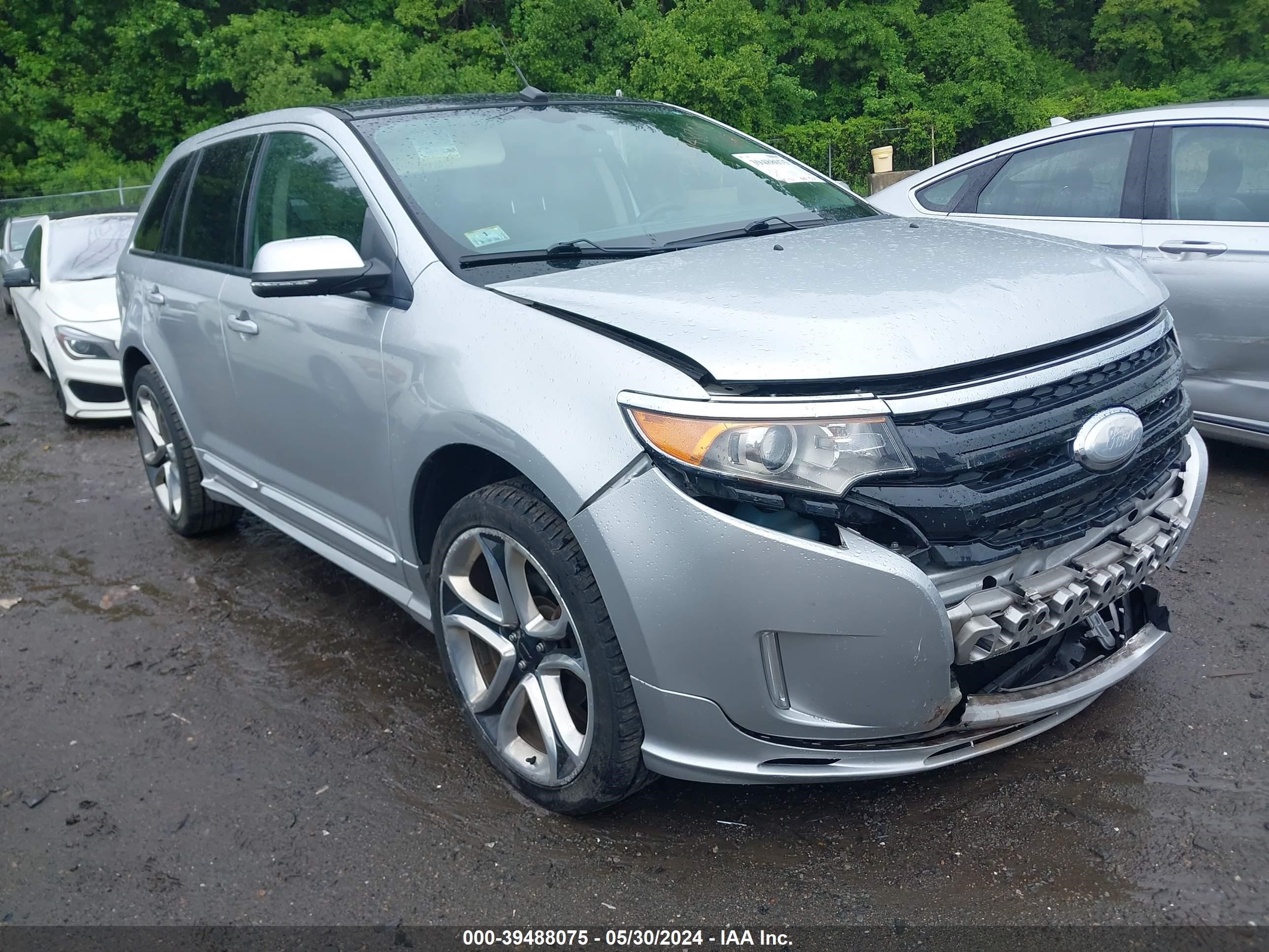 Photo 0 VIN: 2FMDK4AK2EBA00554 - FORD EDGE 