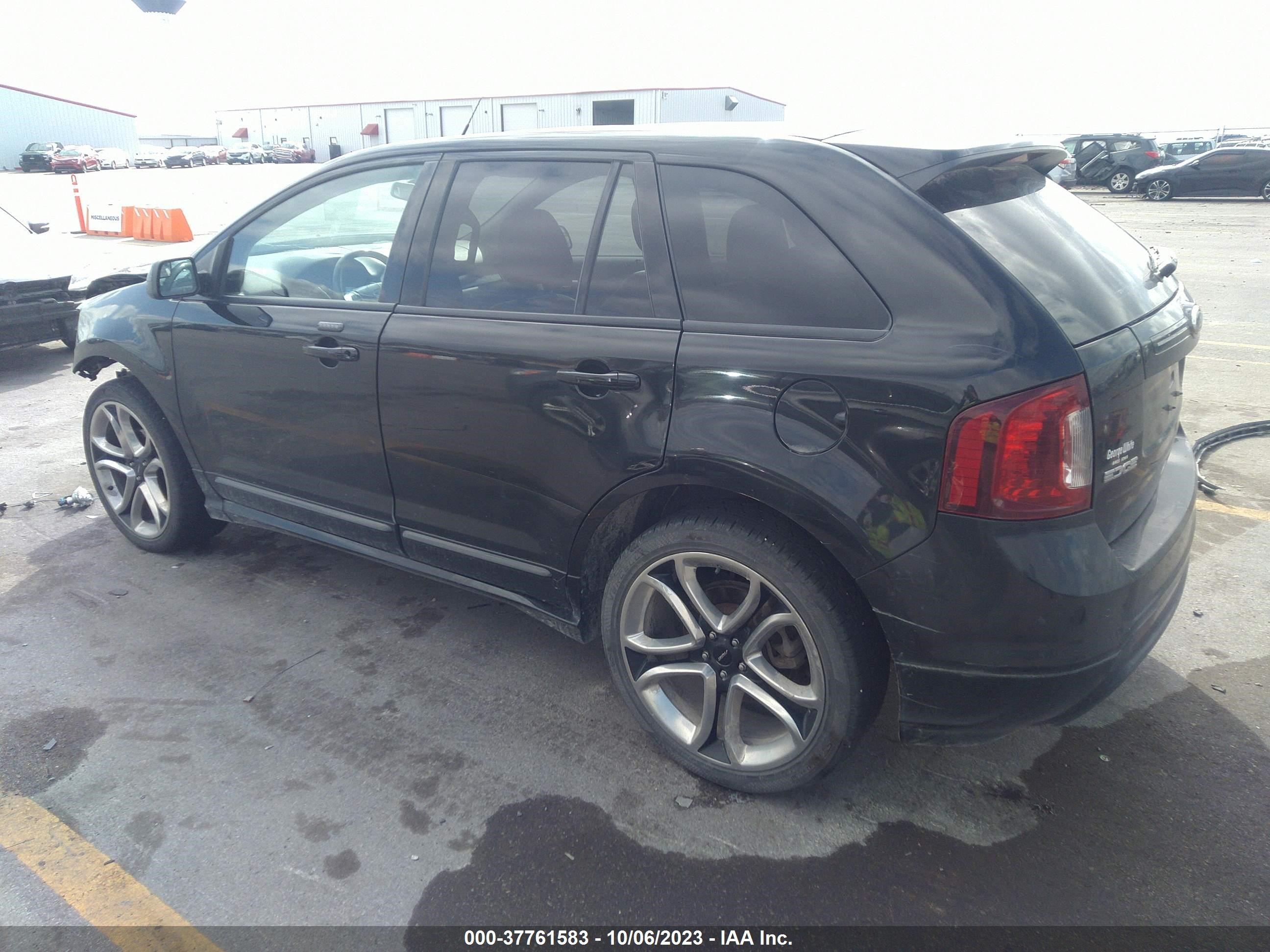 Photo 2 VIN: 2FMDK4AK9EBB19167 - FORD EDGE 