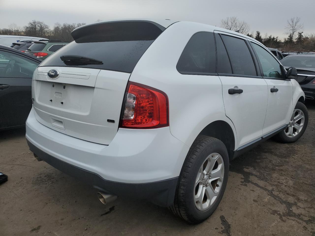 Photo 2 VIN: 2FMDK4GC4EBB16032 - FORD EDGE 