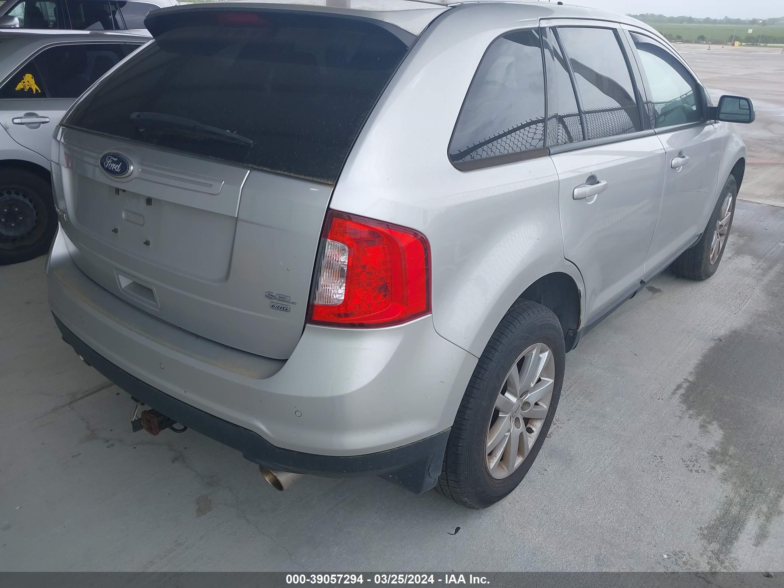 Photo 3 VIN: 2FMDK4JC0EBB33628 - FORD EDGE 