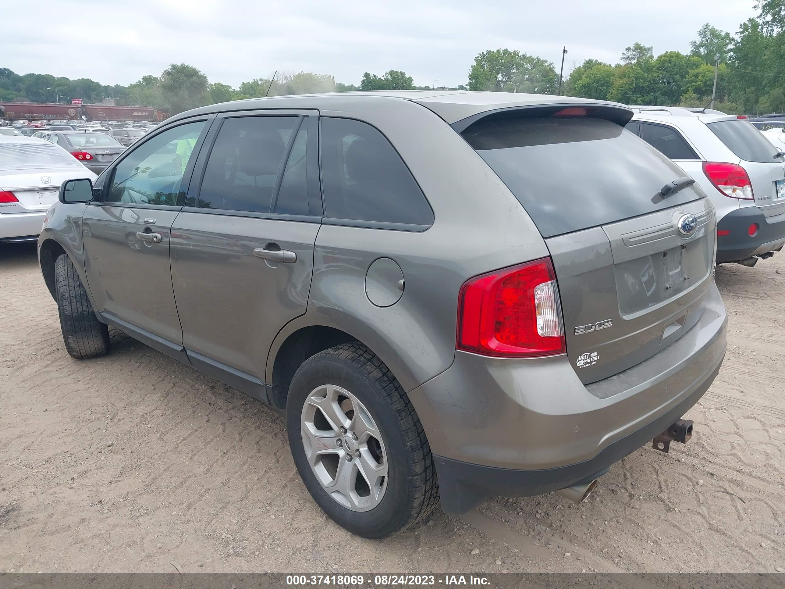 Photo 2 VIN: 2FMDK4JC1EBA71303 - FORD EDGE 