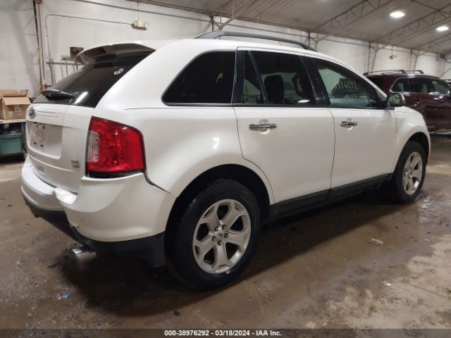 Photo 3 VIN: 2FMDK4JC2BBB43556 - FORD EDGE 