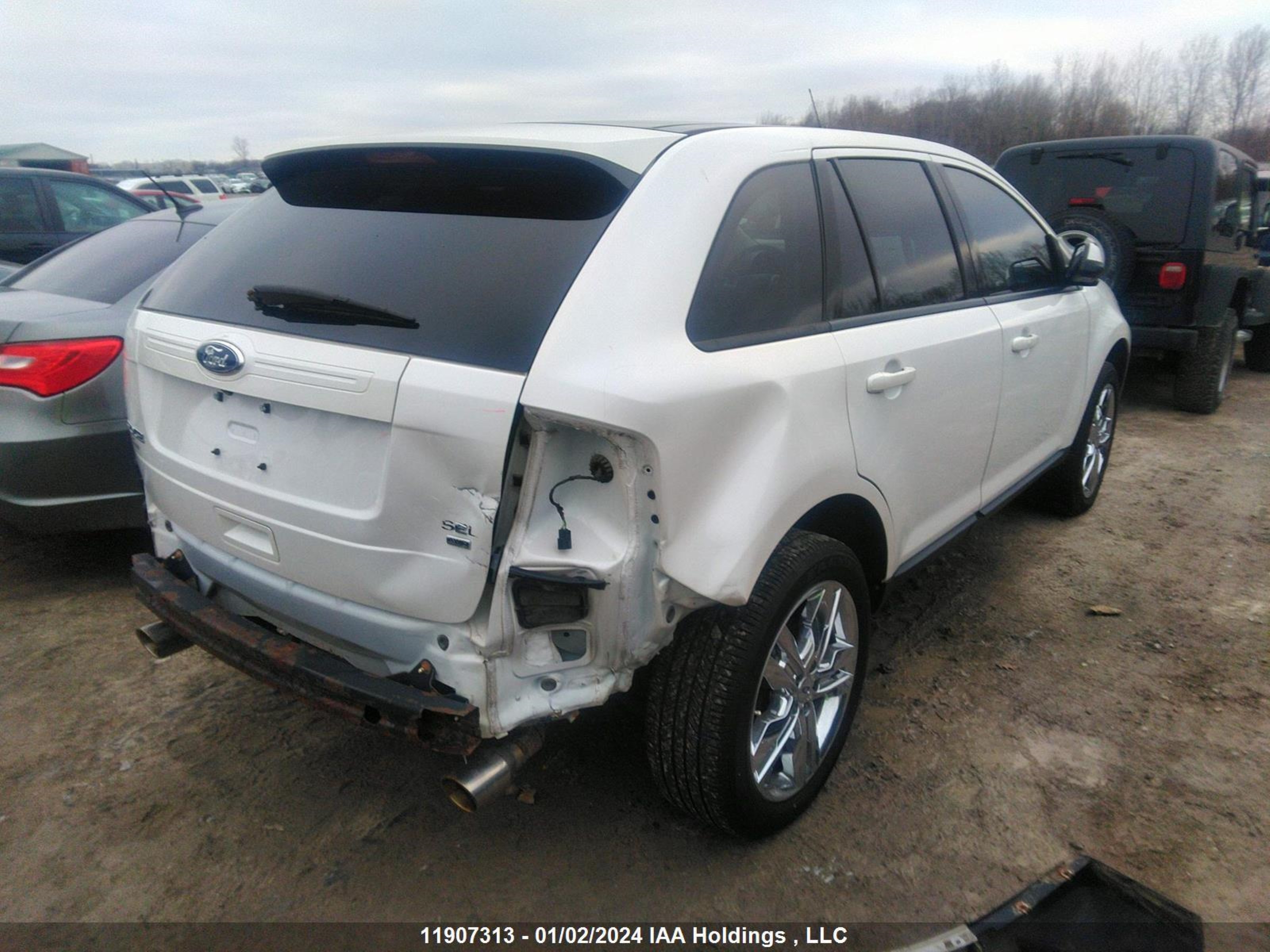 Photo 3 VIN: 2FMDK4JC3DBB84278 - FORD EDGE 