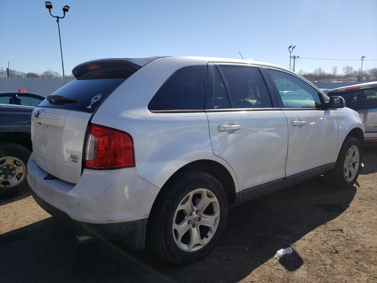 Photo 2 VIN: 2FMDK4JCXDBB49141 - FORD EDGE 