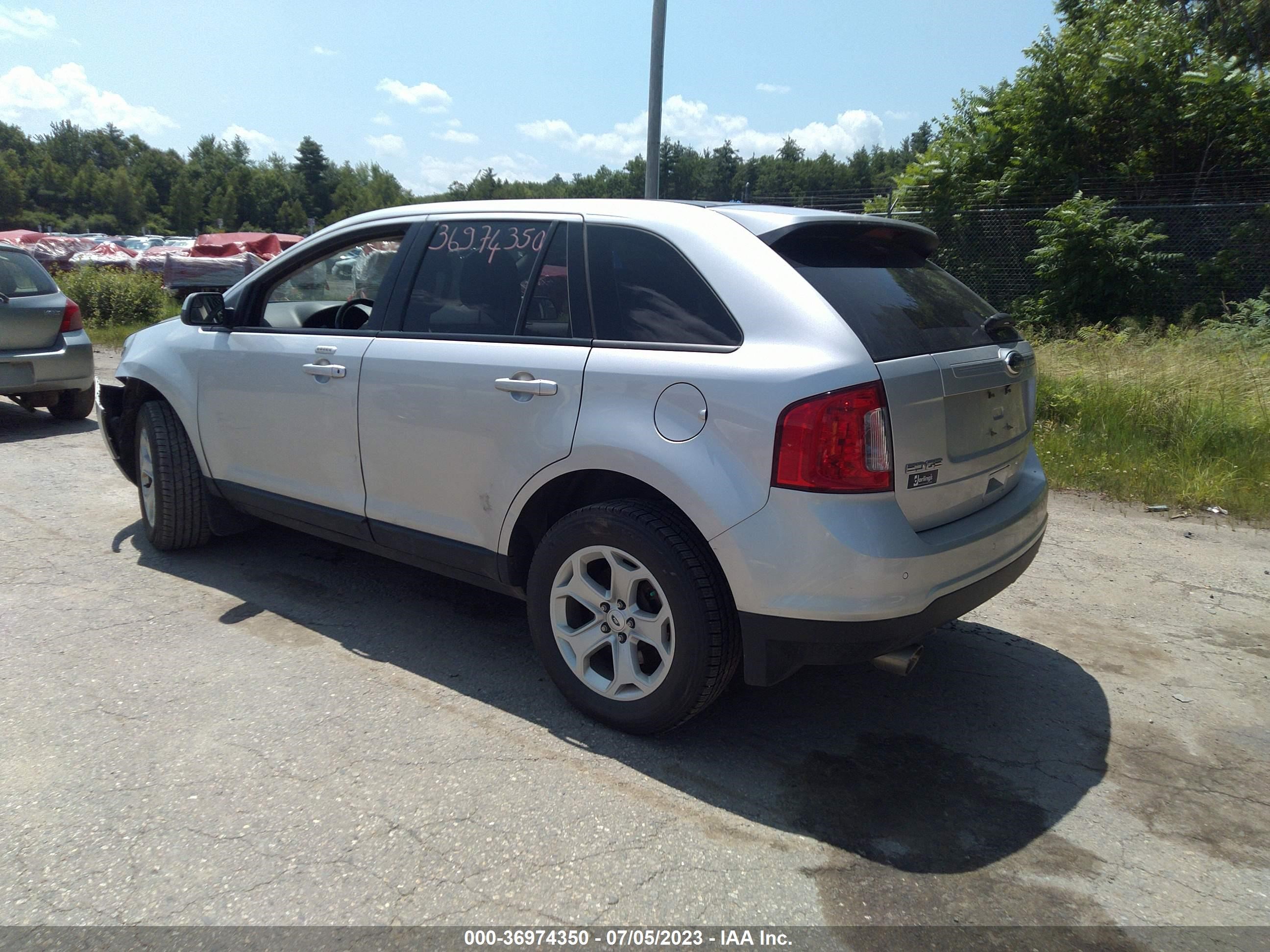 Photo 2 VIN: 2FMDK4JCXDBC15008 - FORD EDGE 