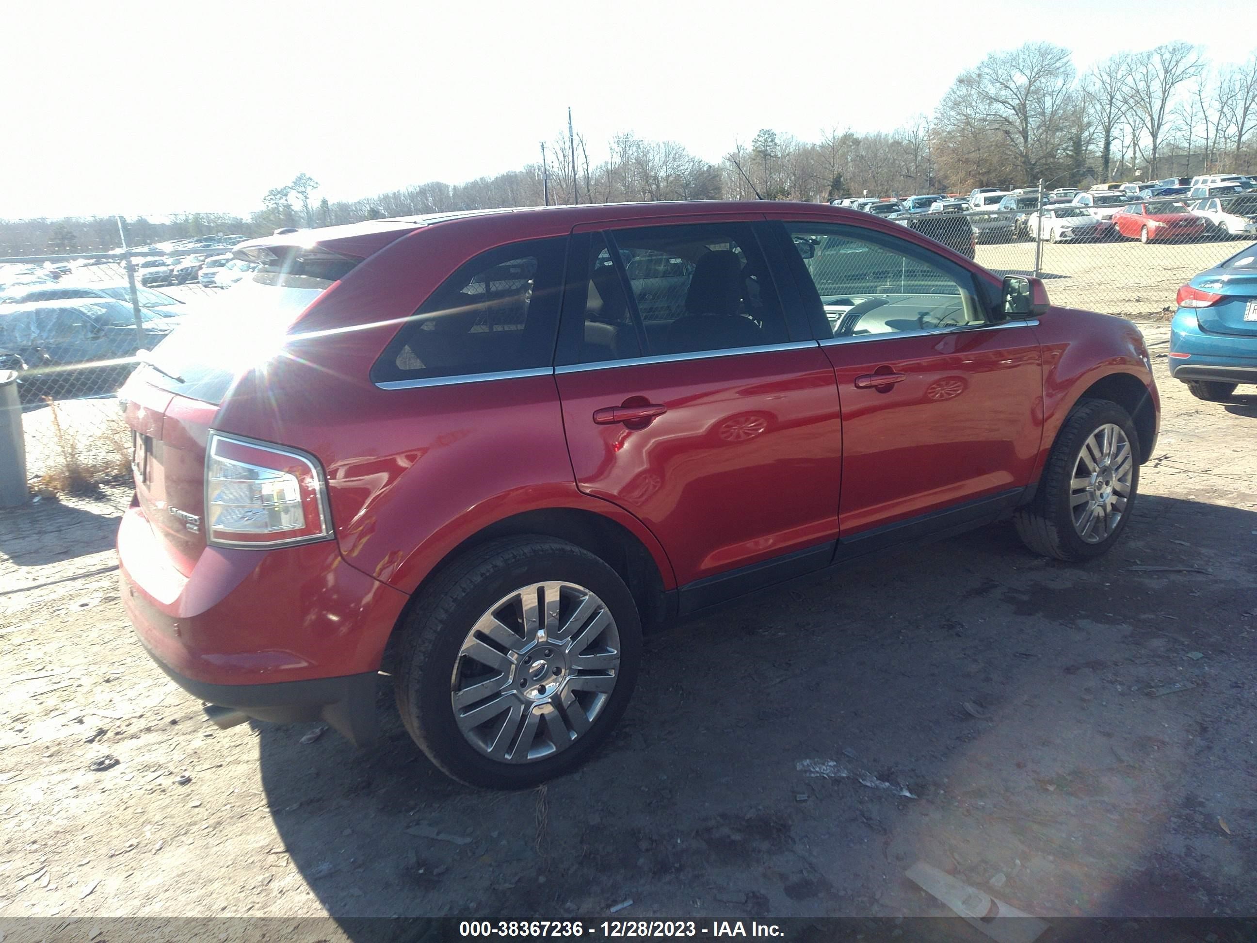 Photo 3 VIN: 2FMDK4KC2ABA83419 - FORD EDGE 