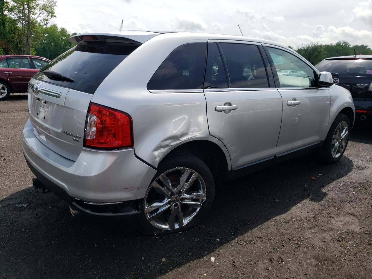 Photo 2 VIN: 2FMDK4KC3BBA84306 - FORD EDGE 