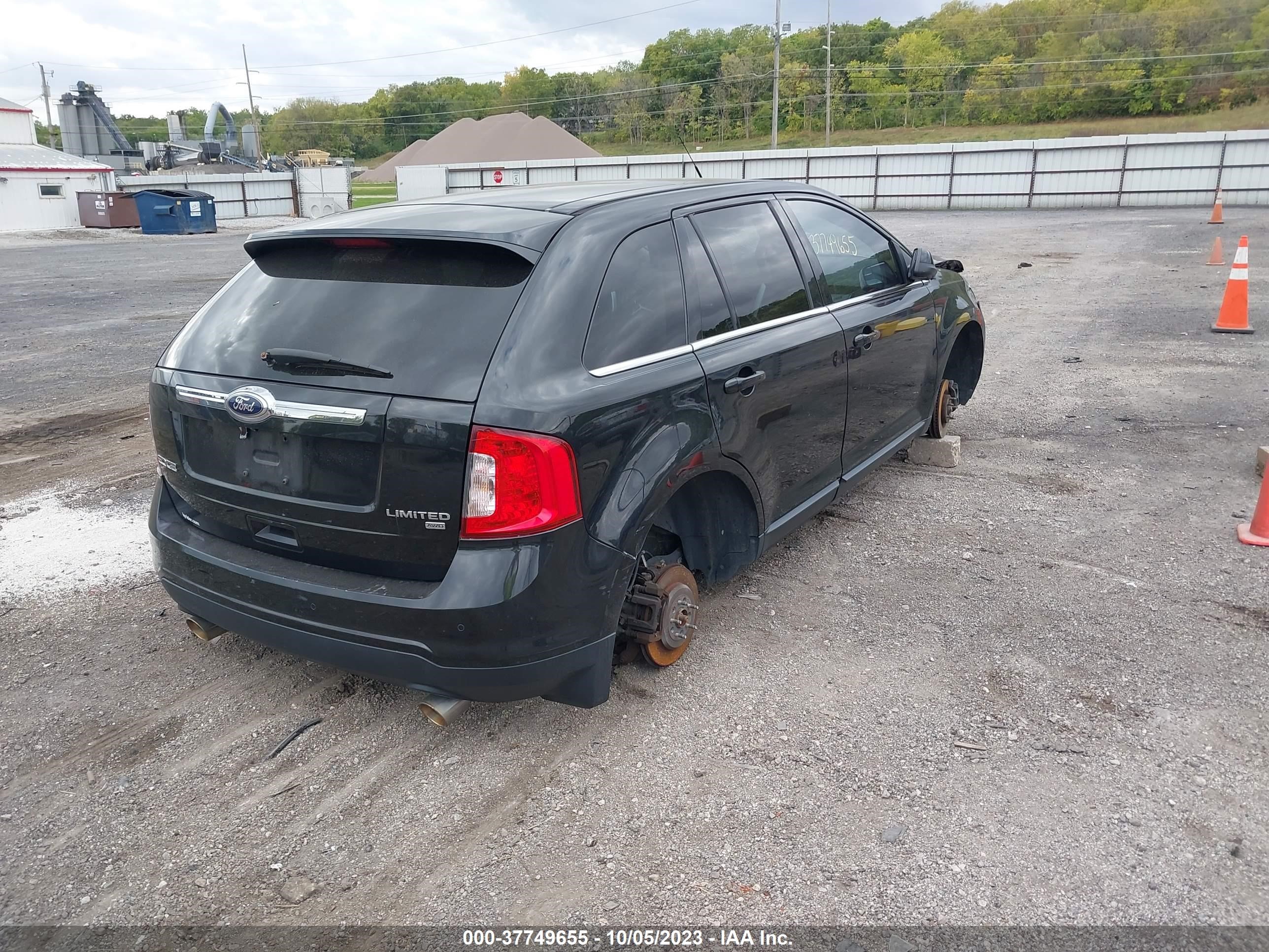 Photo 3 VIN: 2FMDK4KC3DBB21602 - FORD EDGE 