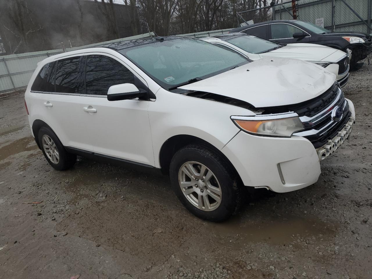 Photo 3 VIN: 2FMDK4KC6BBB01728 - FORD EDGE 