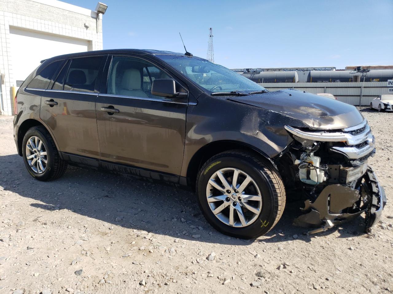 Photo 3 VIN: 2FMDK4KC7BBA31768 - FORD EDGE 