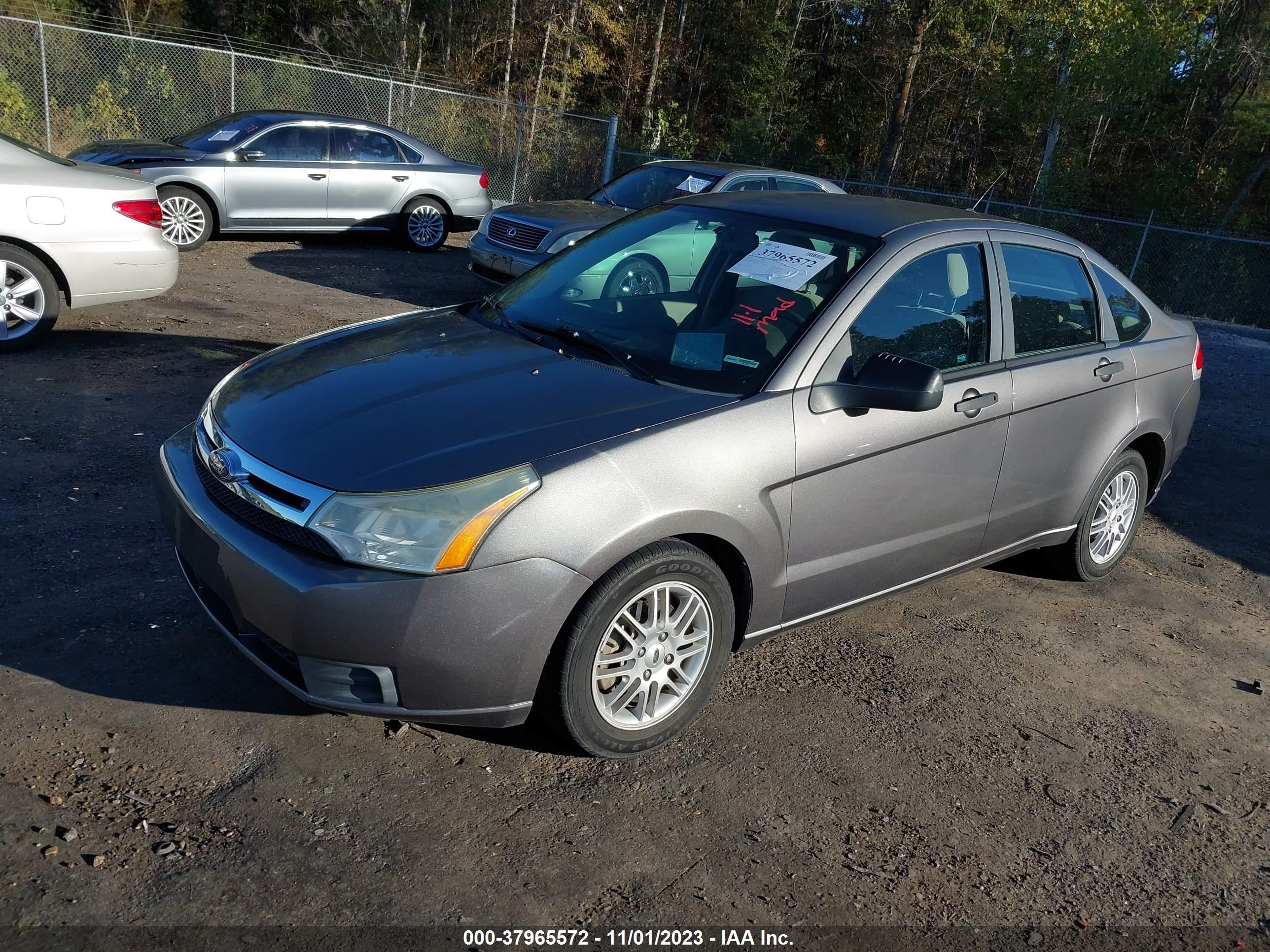 Photo 1 VIN: 2FMDK4KC9ABB12219 - FORD FOCUS 