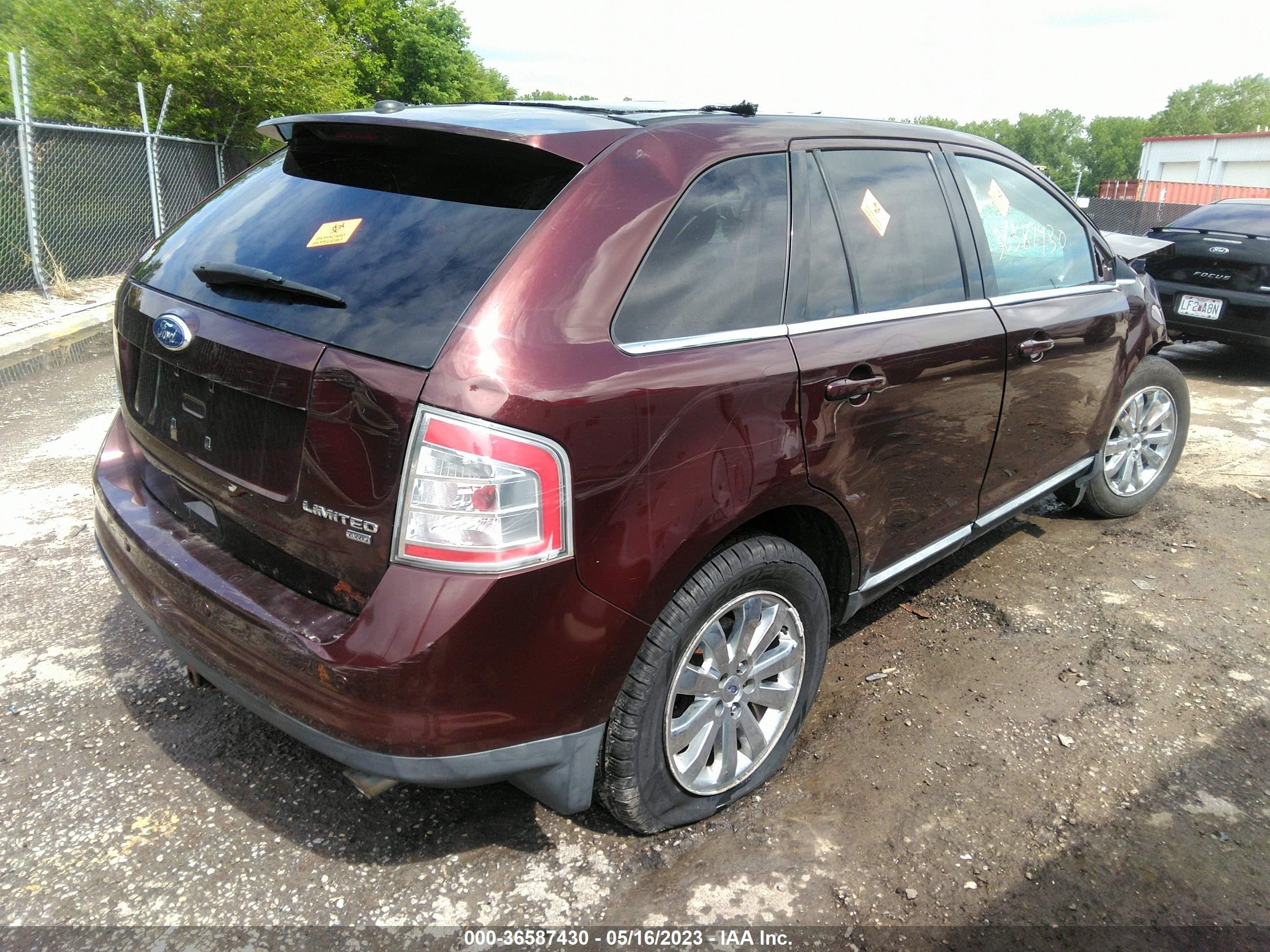 Photo 3 VIN: 2FMDK4KC9ABB45012 - FORD EDGE 