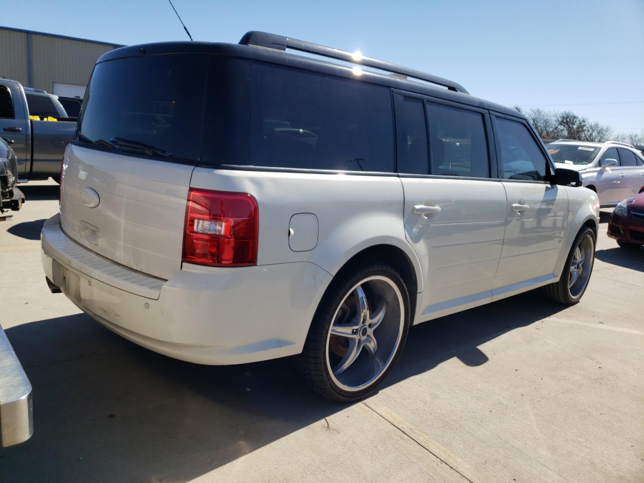 Photo 3 VIN: 2FMDK51C09BA00766 - FORD FLEX SE 