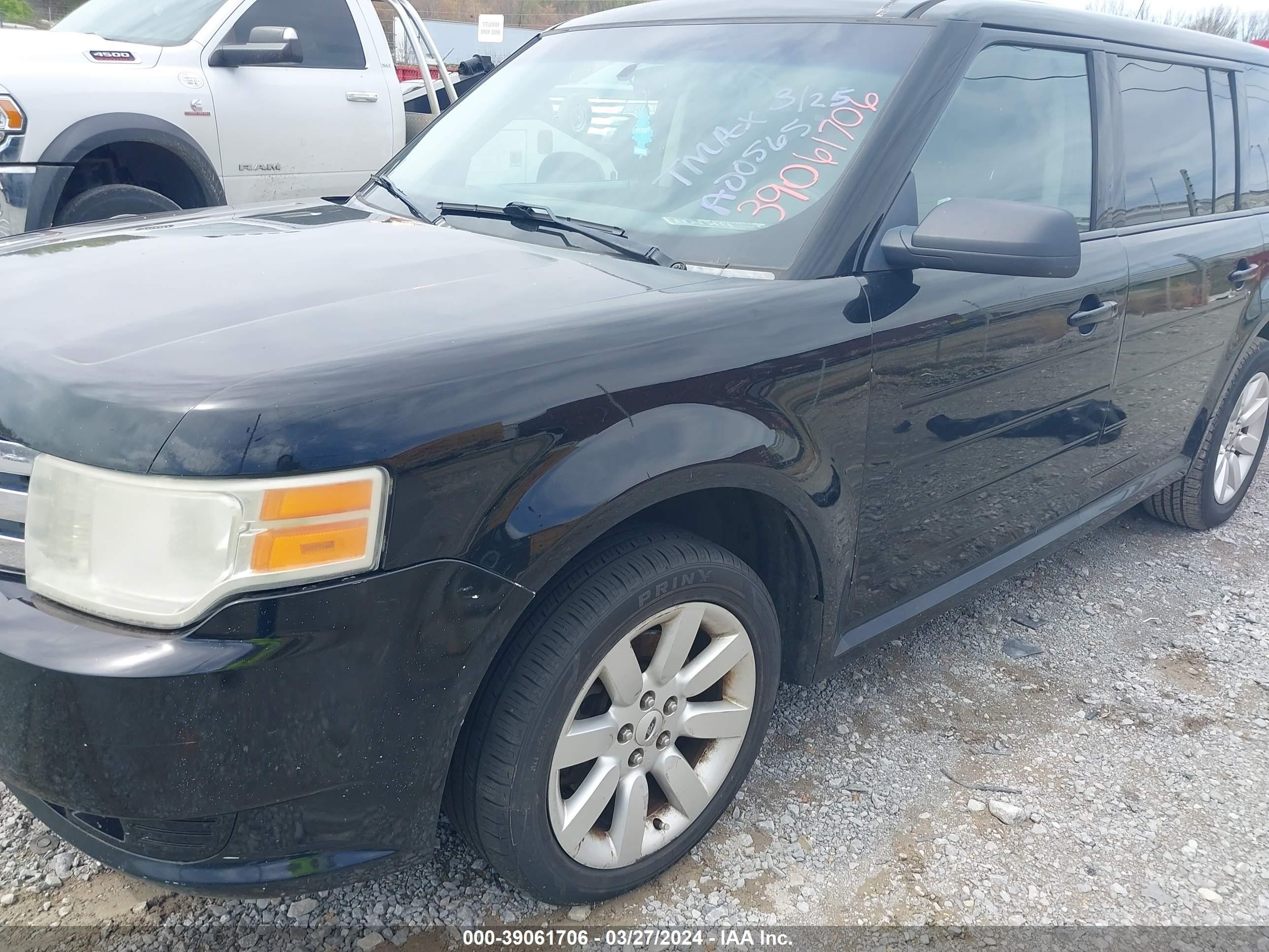 Photo 5 VIN: 2FMDK51C19BA00565 - FORD FLEX 