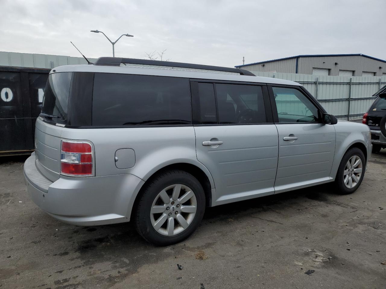 Photo 2 VIN: 2FMDK51C19BA45733 - FORD FLEX 