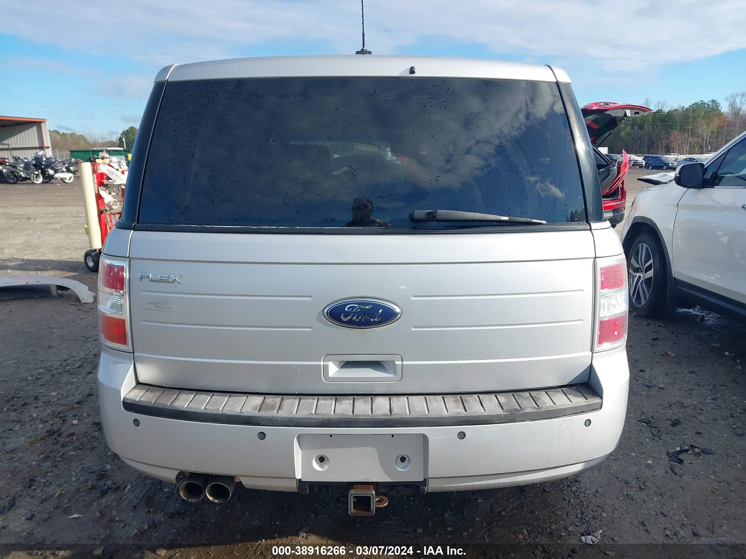 Photo 16 VIN: 2FMDK51C69BA29138 - FORD FLEX 