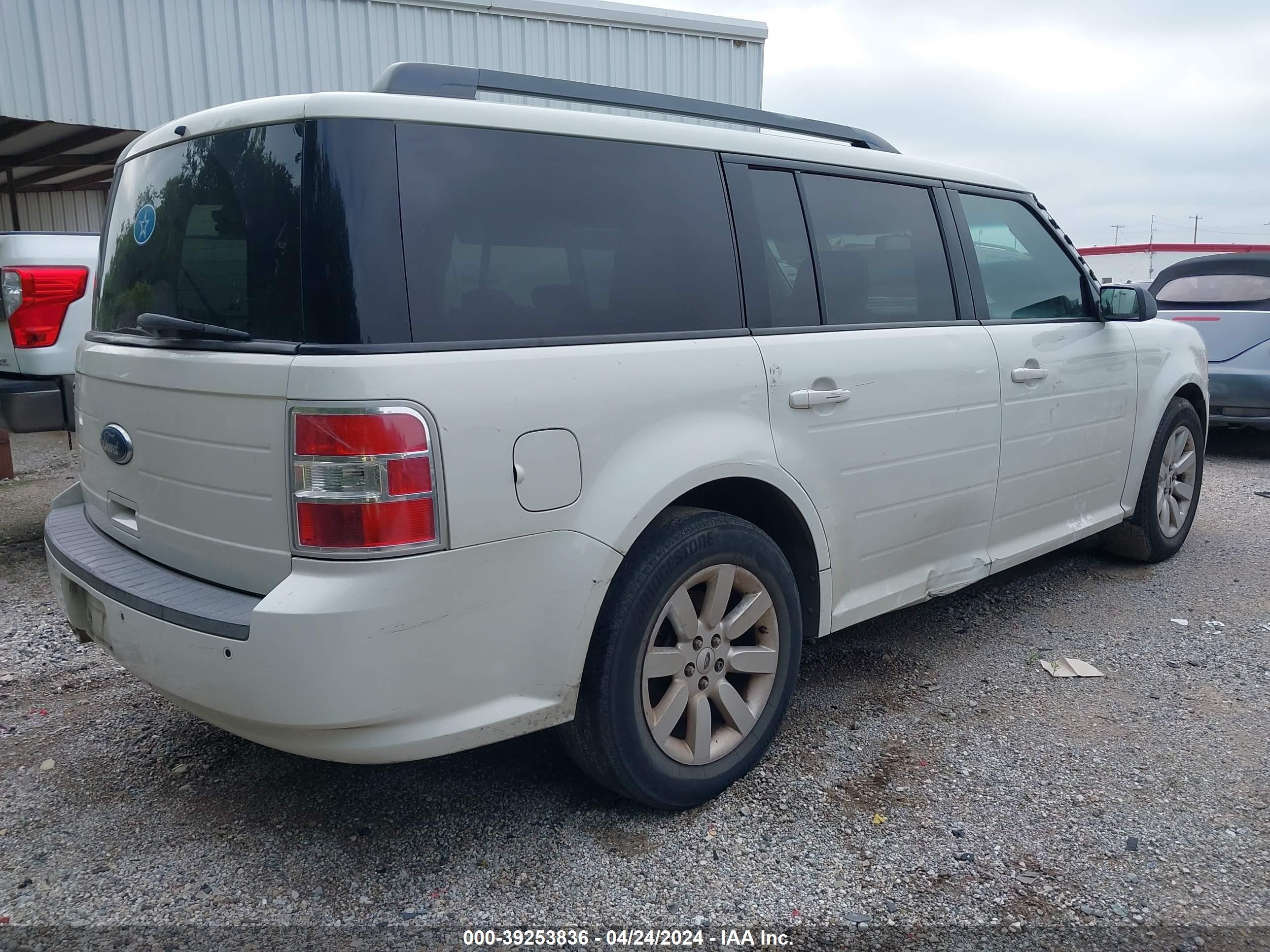 Photo 3 VIN: 2FMDK51CX9BA51403 - FORD FLEX 