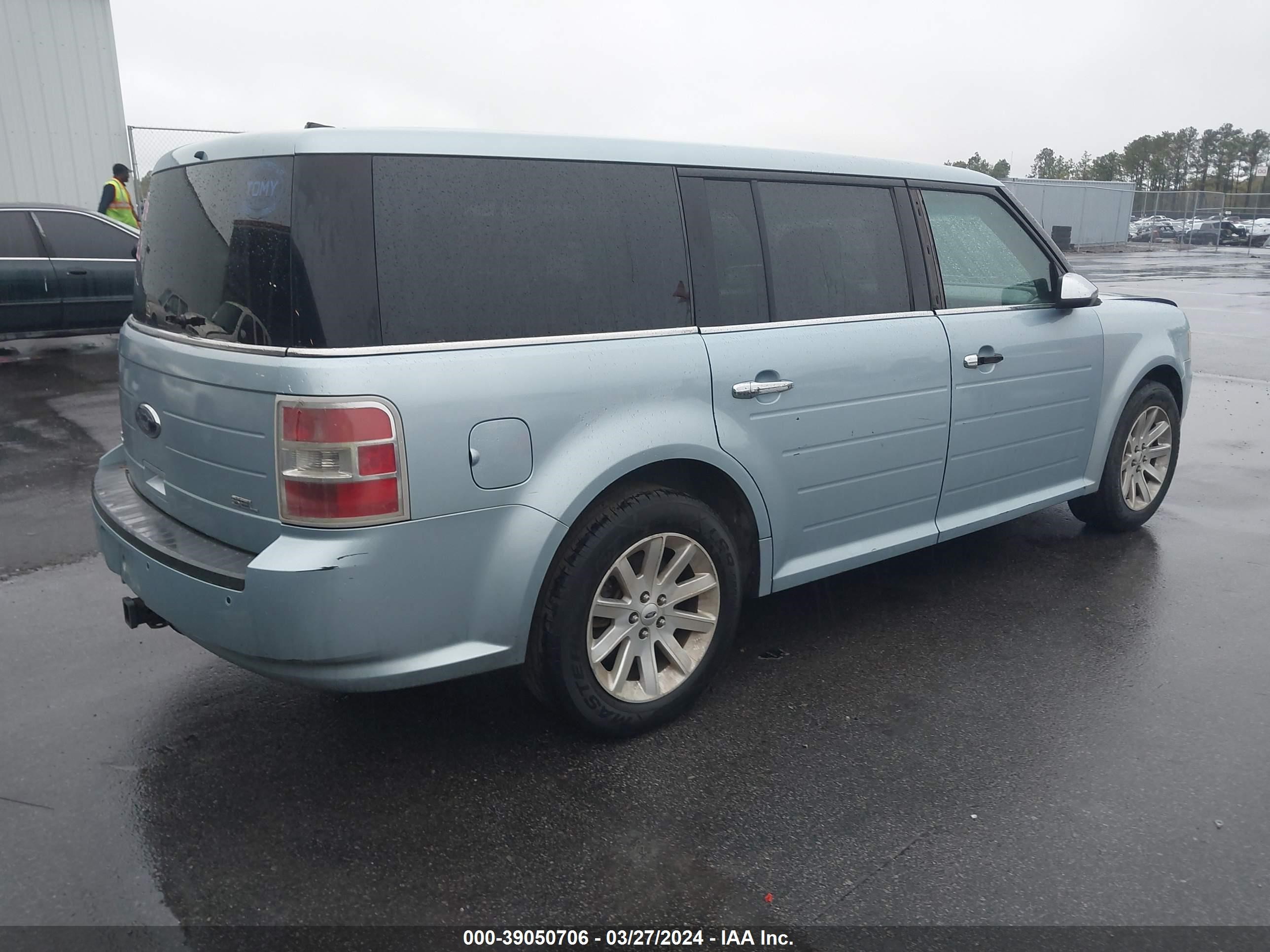 Photo 3 VIN: 2FMDK52C19BA28381 - FORD FLEX 