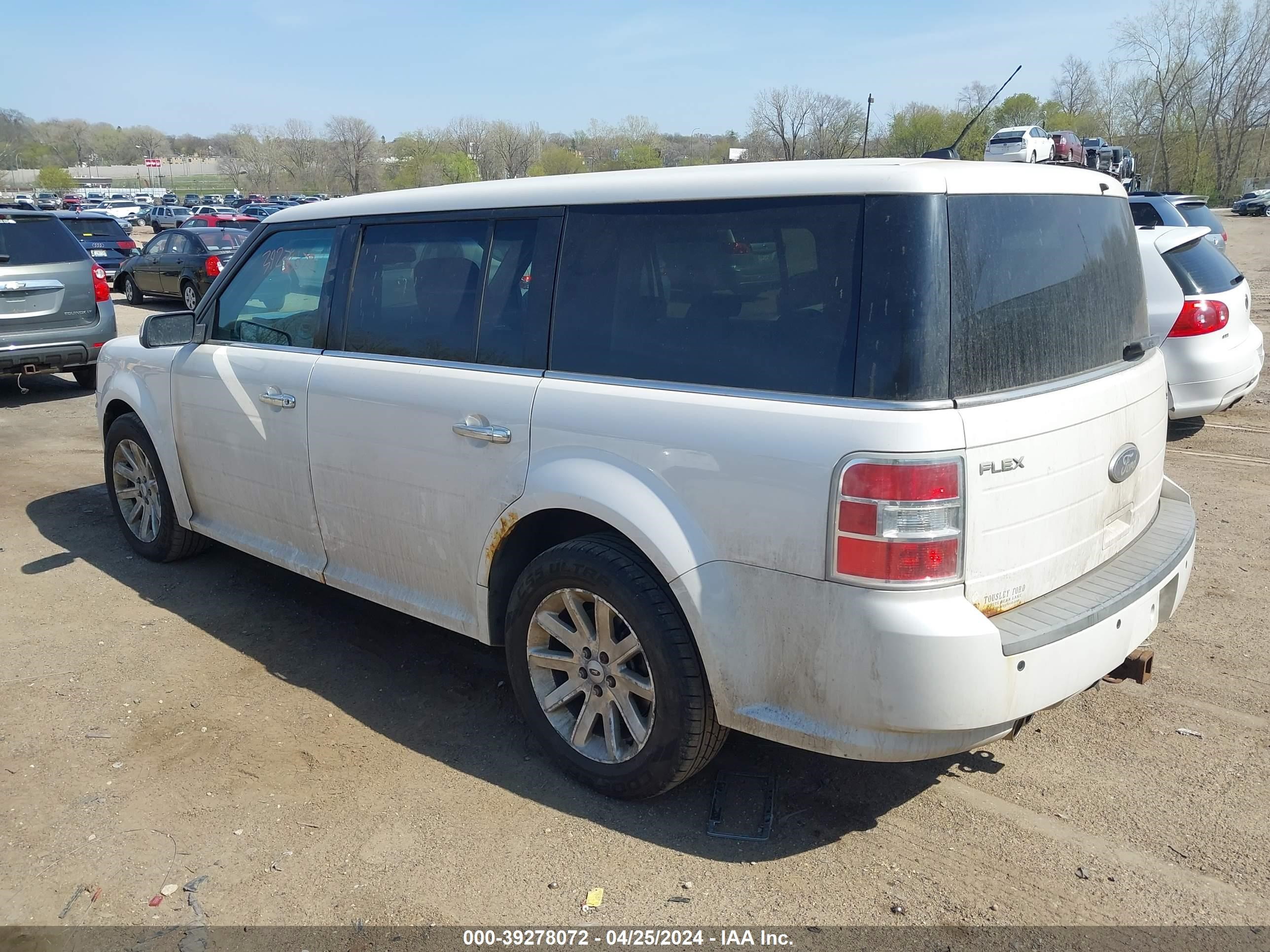 Photo 2 VIN: 2FMDK52C49BA37737 - FORD FLEX 