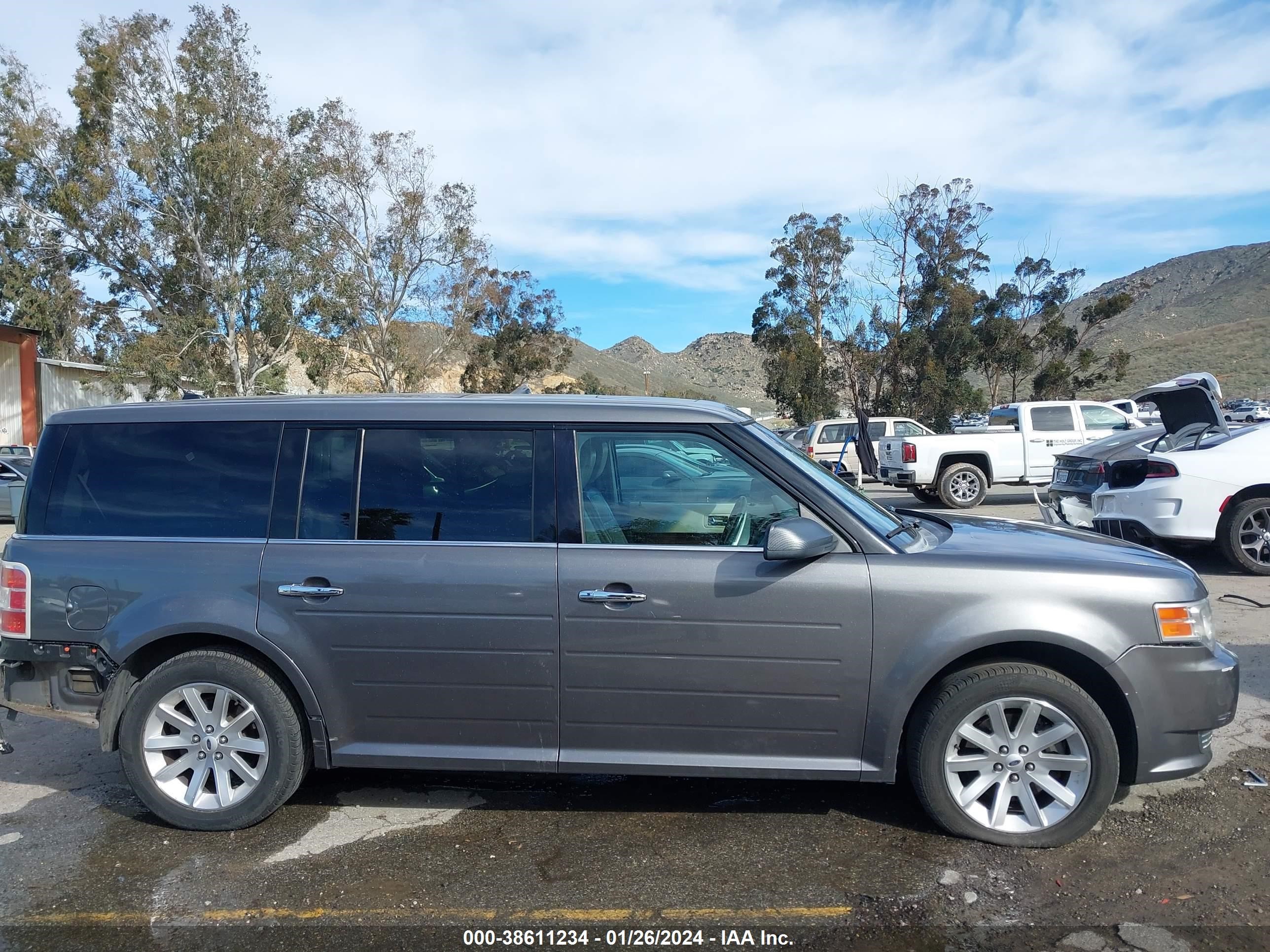 Photo 13 VIN: 2FMDK52C89BA09052 - FORD FLEX 