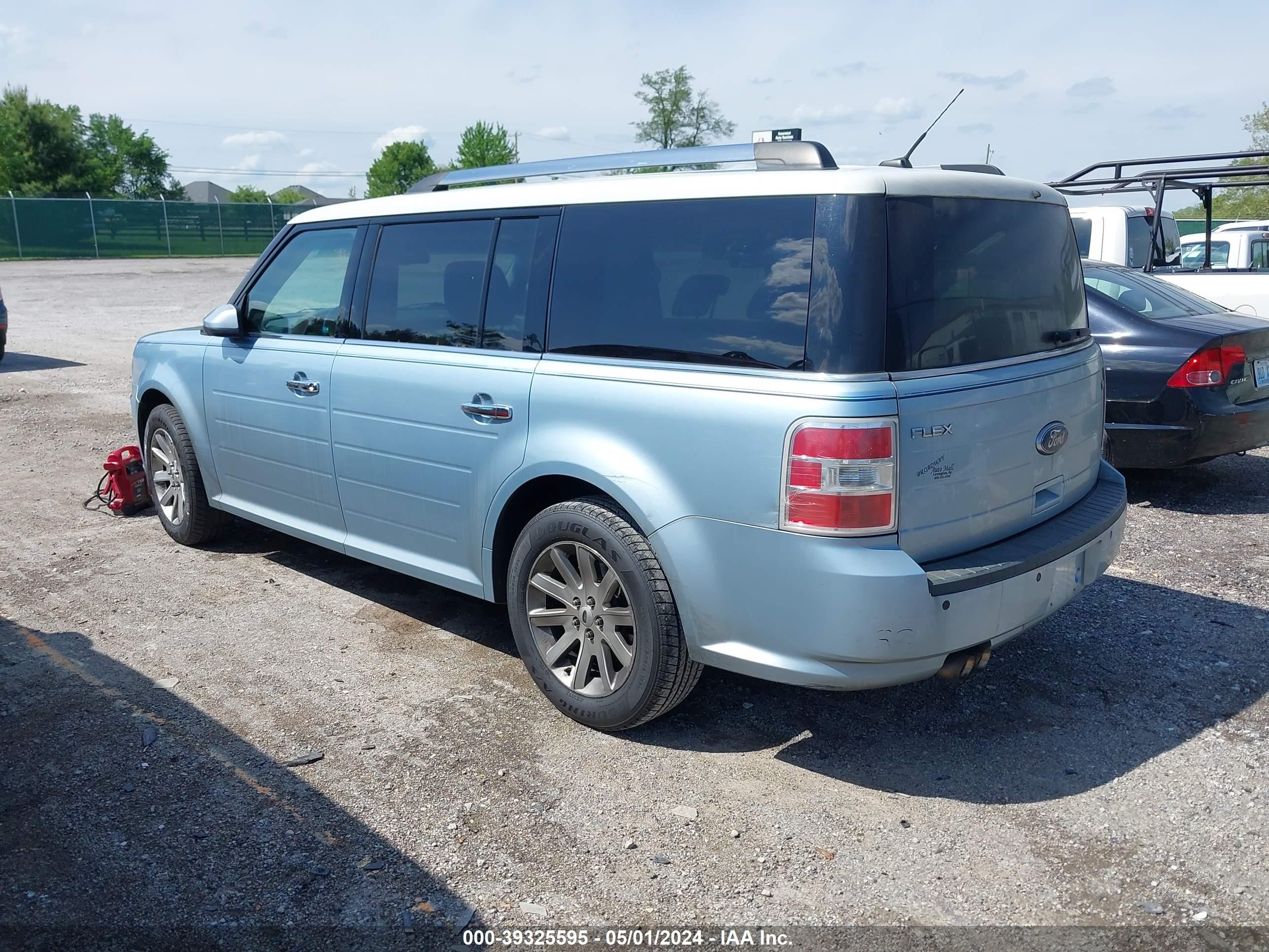 Photo 2 VIN: 2FMDK52C99BA69048 - FORD FLEX 