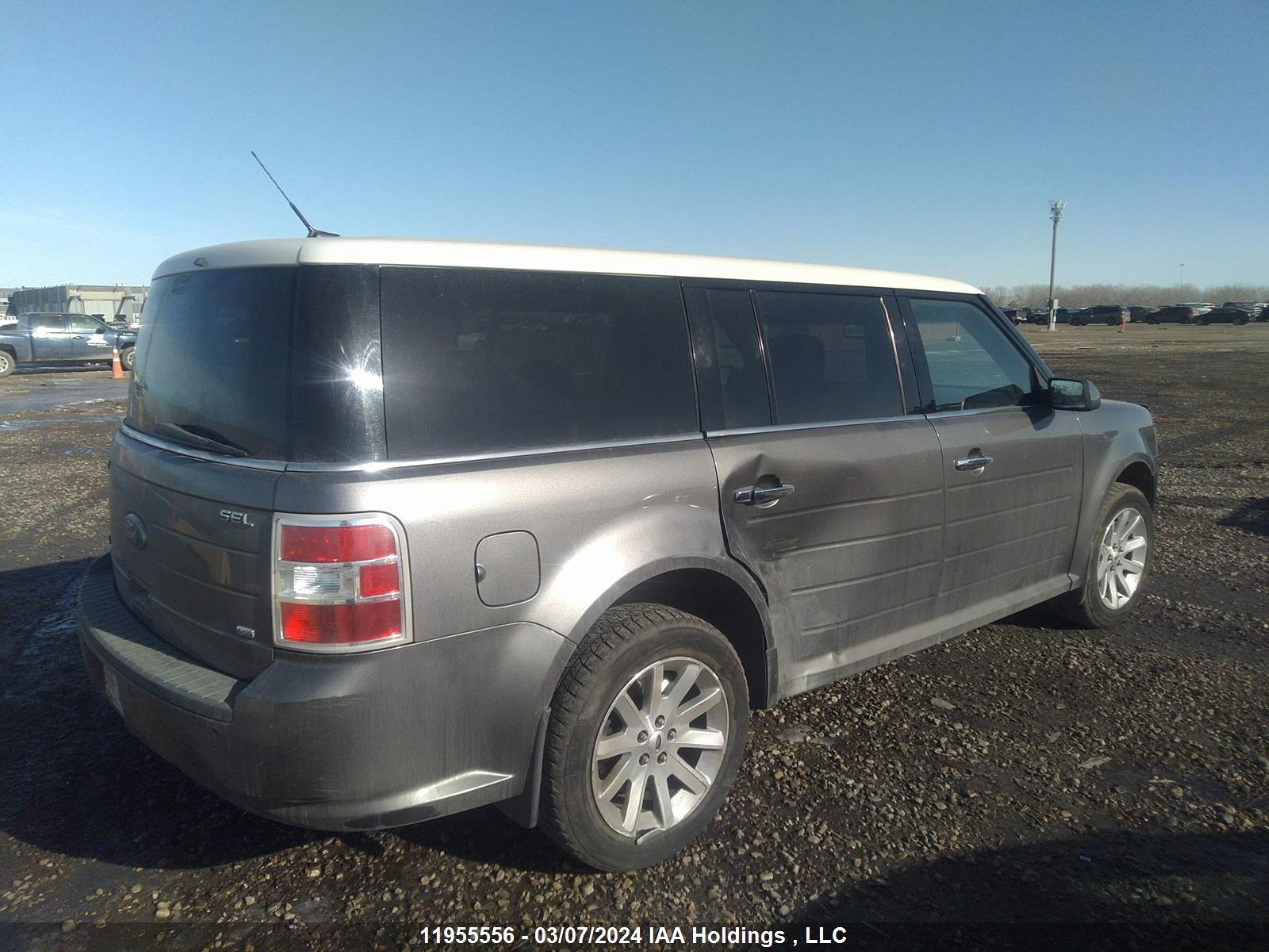 Photo 3 VIN: 2FMEK62C39BB08176 - FORD FLEX 