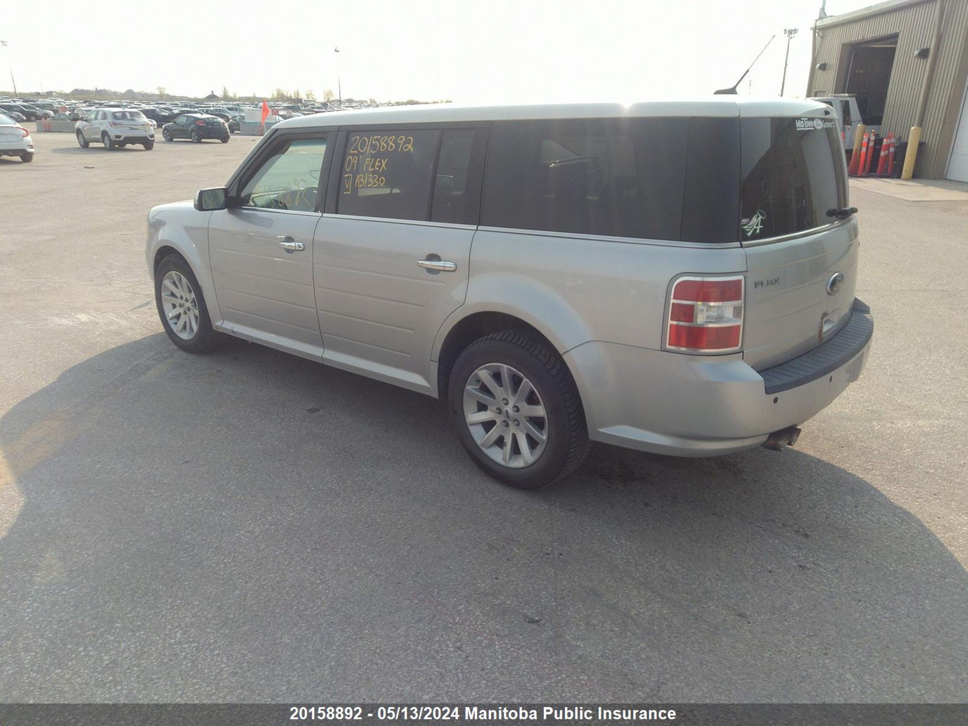 Photo 2 VIN: 2FMEK62C79BA31330 - FORD FLEX 