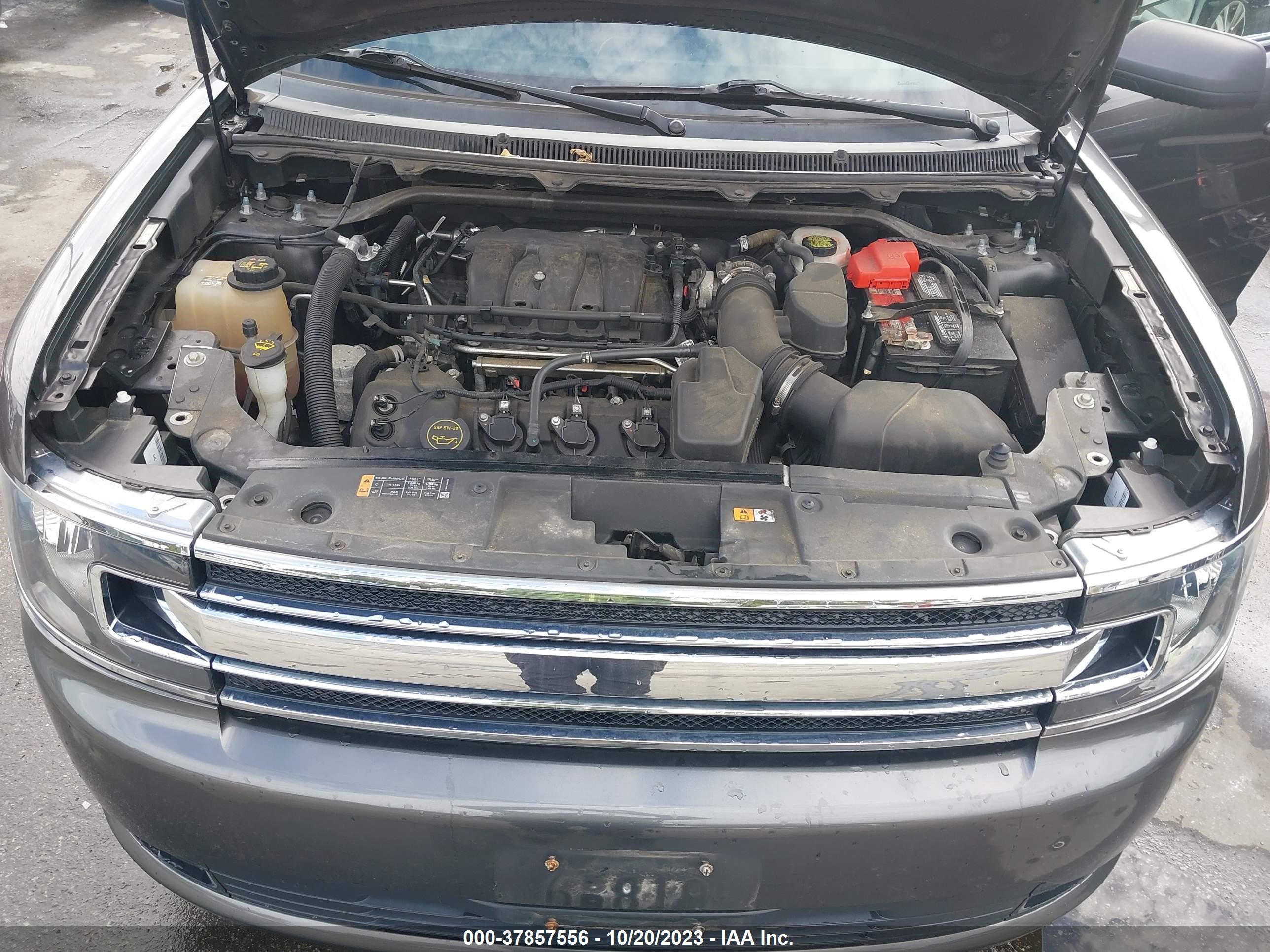 Photo 9 VIN: 2FMGK5B81GBA20657 - FORD FLEX 