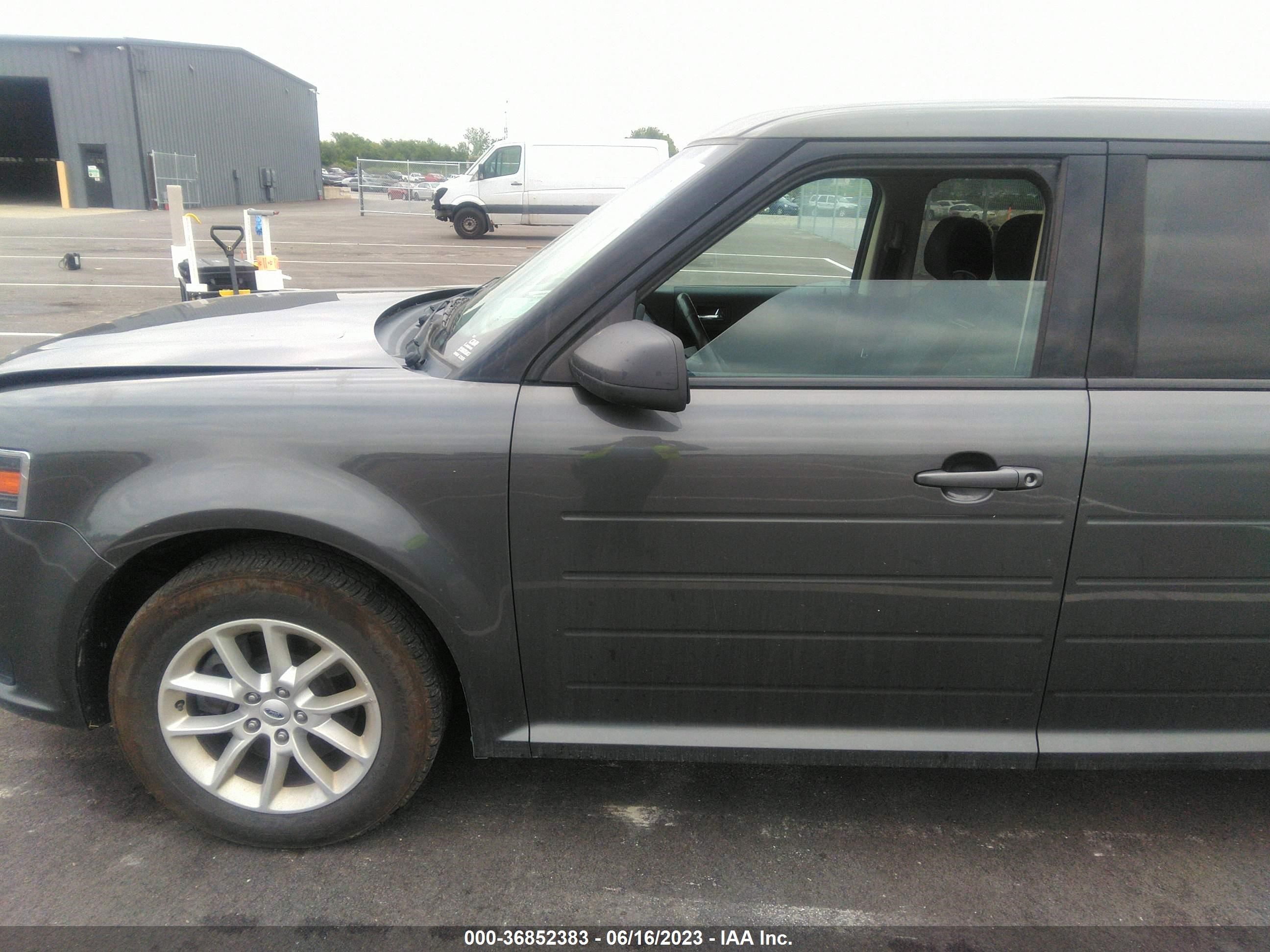 Photo 11 VIN: 2FMGK5B81HBA09322 - FORD FLEX 