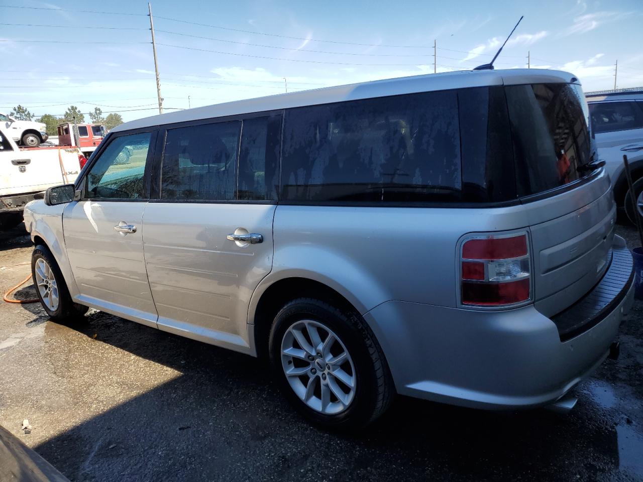 Photo 1 VIN: 2FMGK5B81JBA06894 - FORD FLEX 