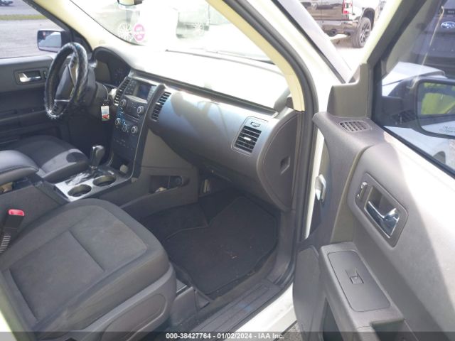 Photo 4 VIN: 2FMGK5B83JBA02829 - FORD FLEX 