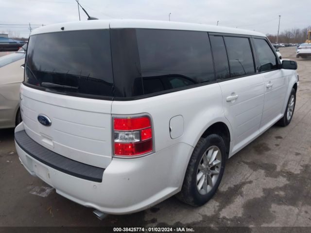 Photo 3 VIN: 2FMGK5B87EBD31216 - FORD FLEX 