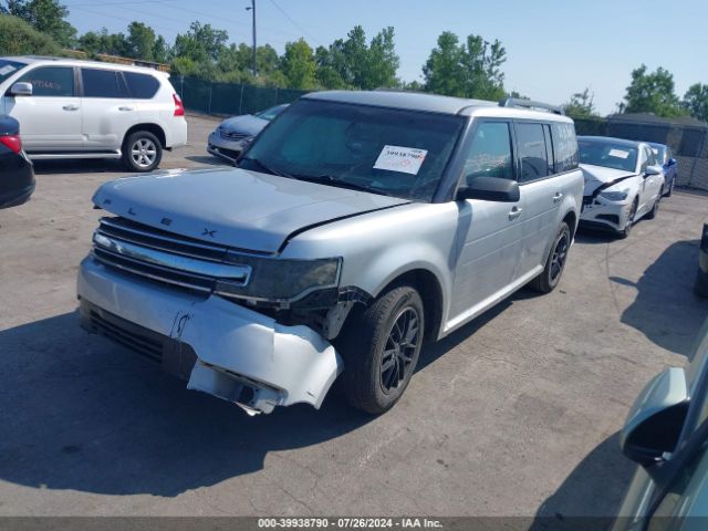 Photo 1 VIN: 2FMGK5B8XJBA02195 - FORD FLEX 