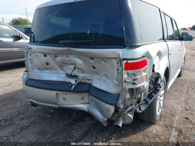 Photo 5 VIN: 2FMGK5B8XJBA08661 - FORD FLEX 