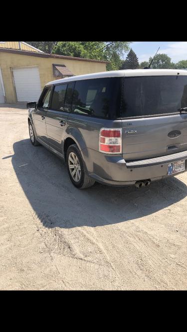 Photo 2 VIN: 2FMGK5BC5ABA18115 - FORD FLEX SE 