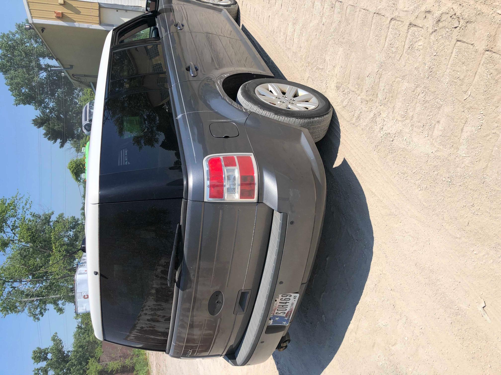 Photo 3 VIN: 2FMGK5BC5ABA18115 - FORD FLEX SE 