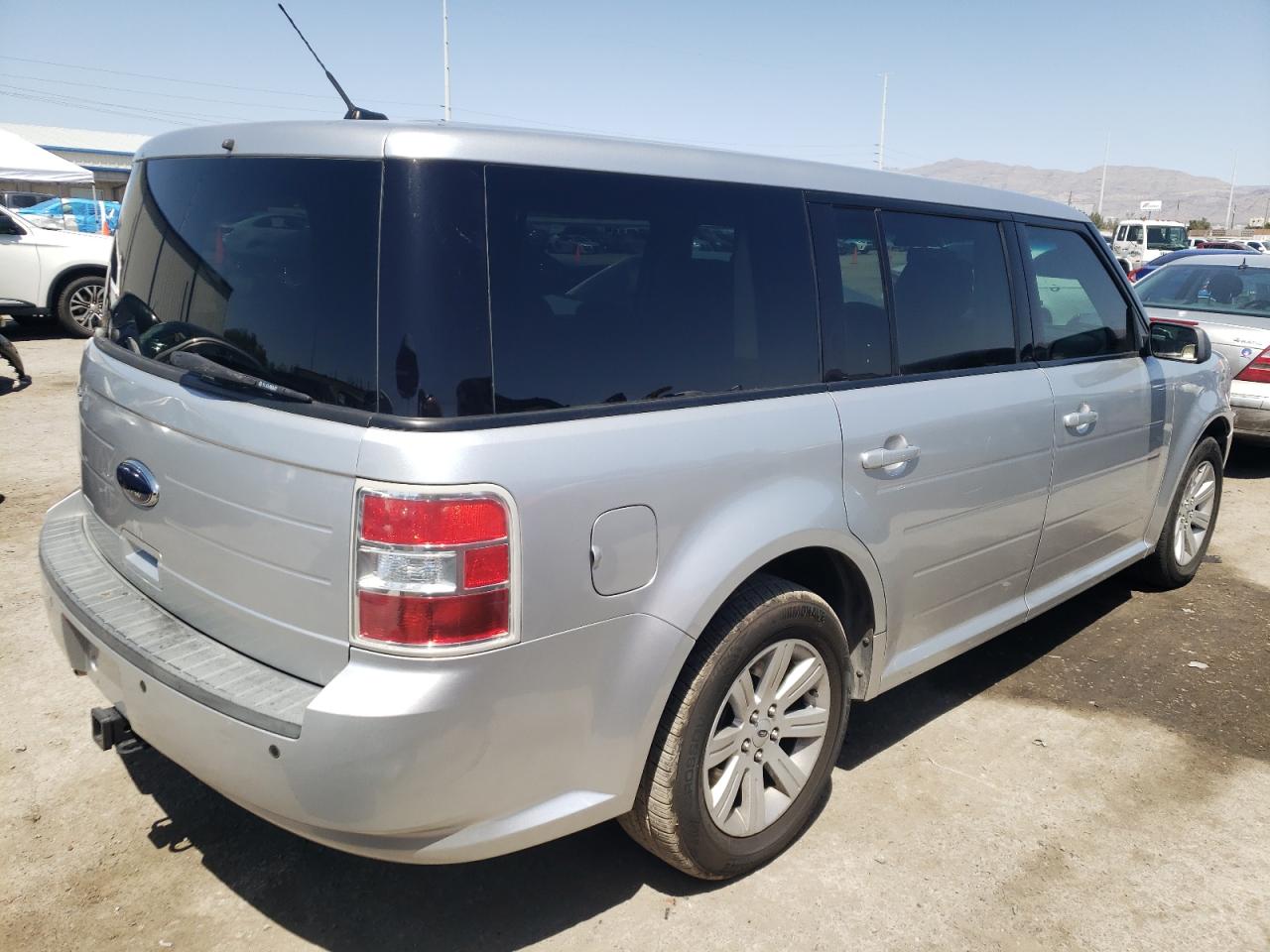 Photo 2 VIN: 2FMGK5BC7BBD05991 - FORD FLEX 