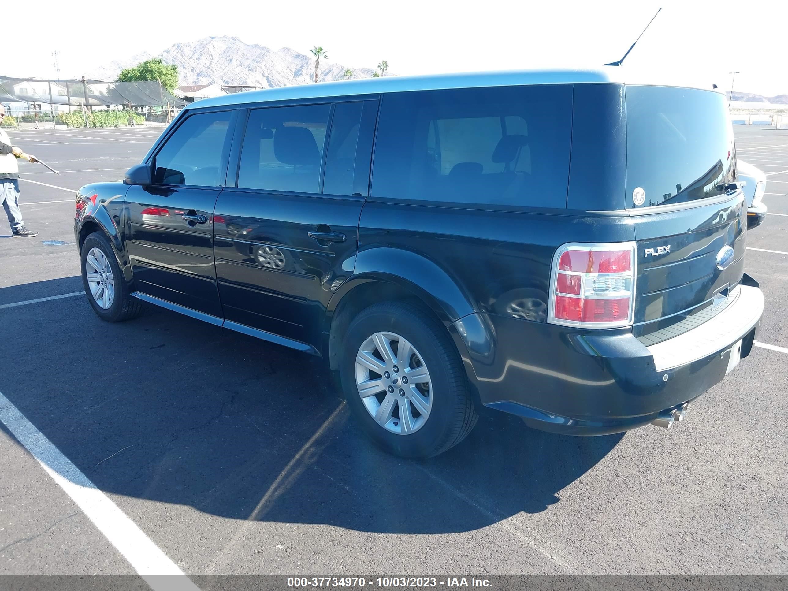 Photo 2 VIN: 2FMGK5BC8BBD29801 - FORD FLEX 