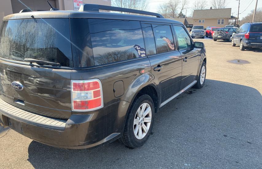 Photo 3 VIN: 2FMGK5BCXBBD04317 - FORD FLEX SE 