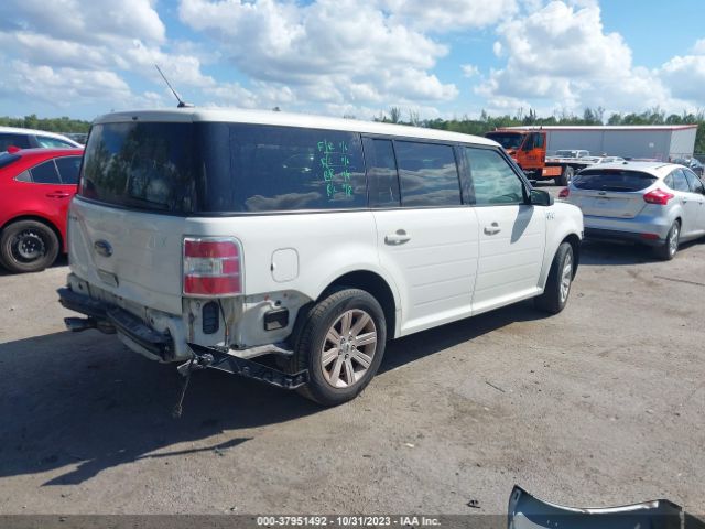 Photo 3 VIN: 2FMGK5BCXBBD20842 - FORD FLEX 