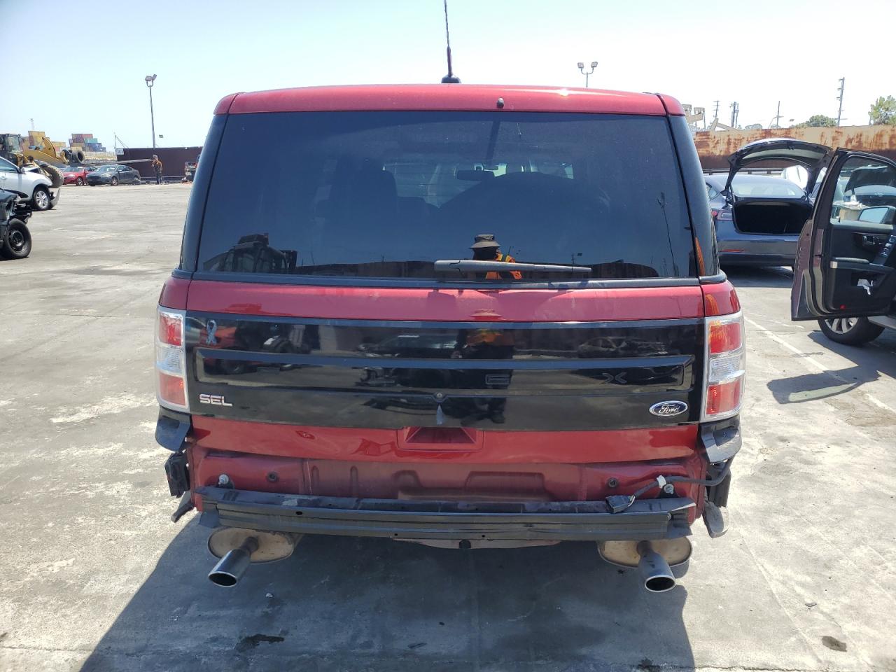 Photo 5 VIN: 2FMGK5C80JBA04228 - FORD FLEX 