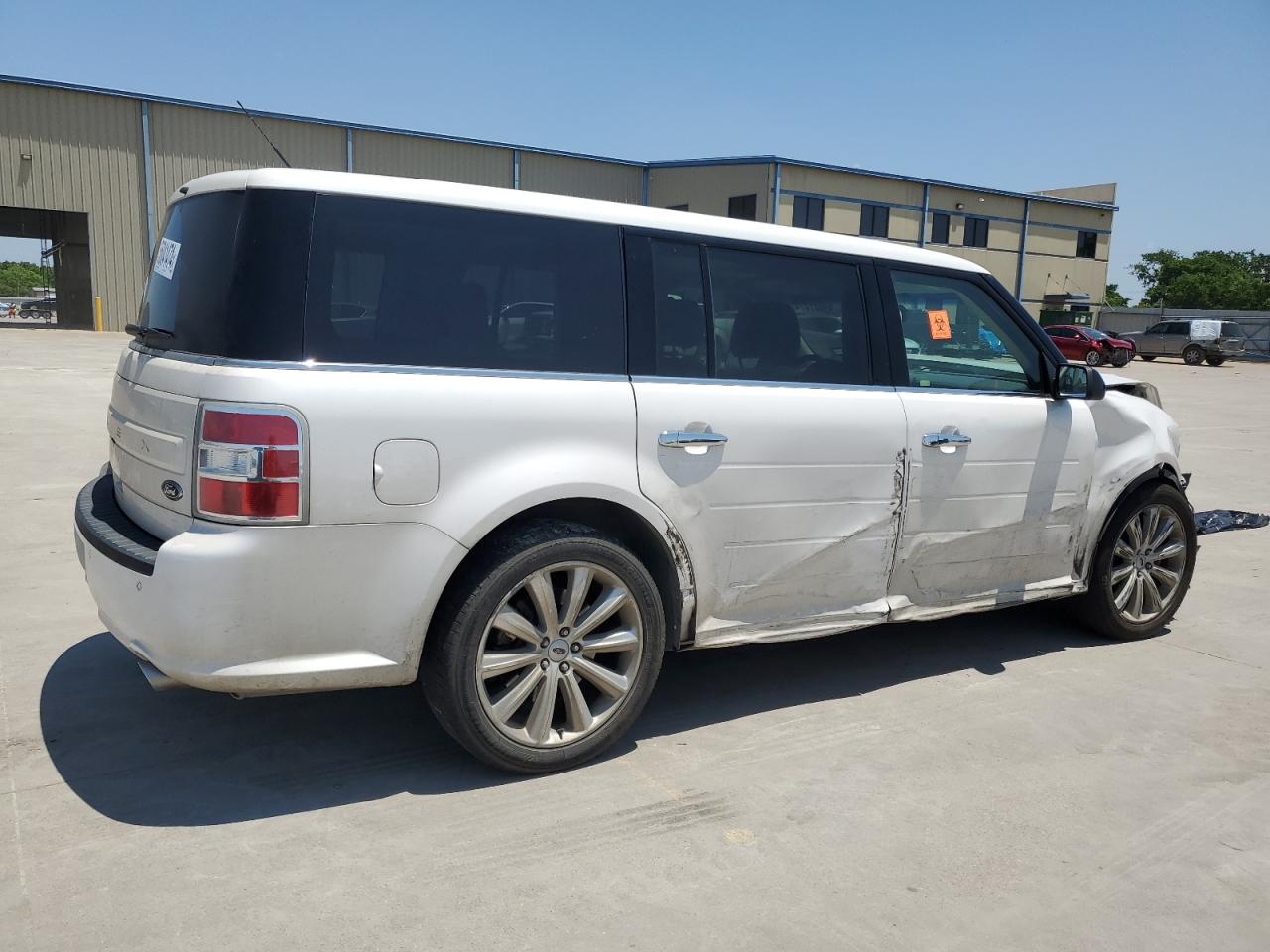 Photo 2 VIN: 2FMGK5C80JBA11776 - FORD FLEX 