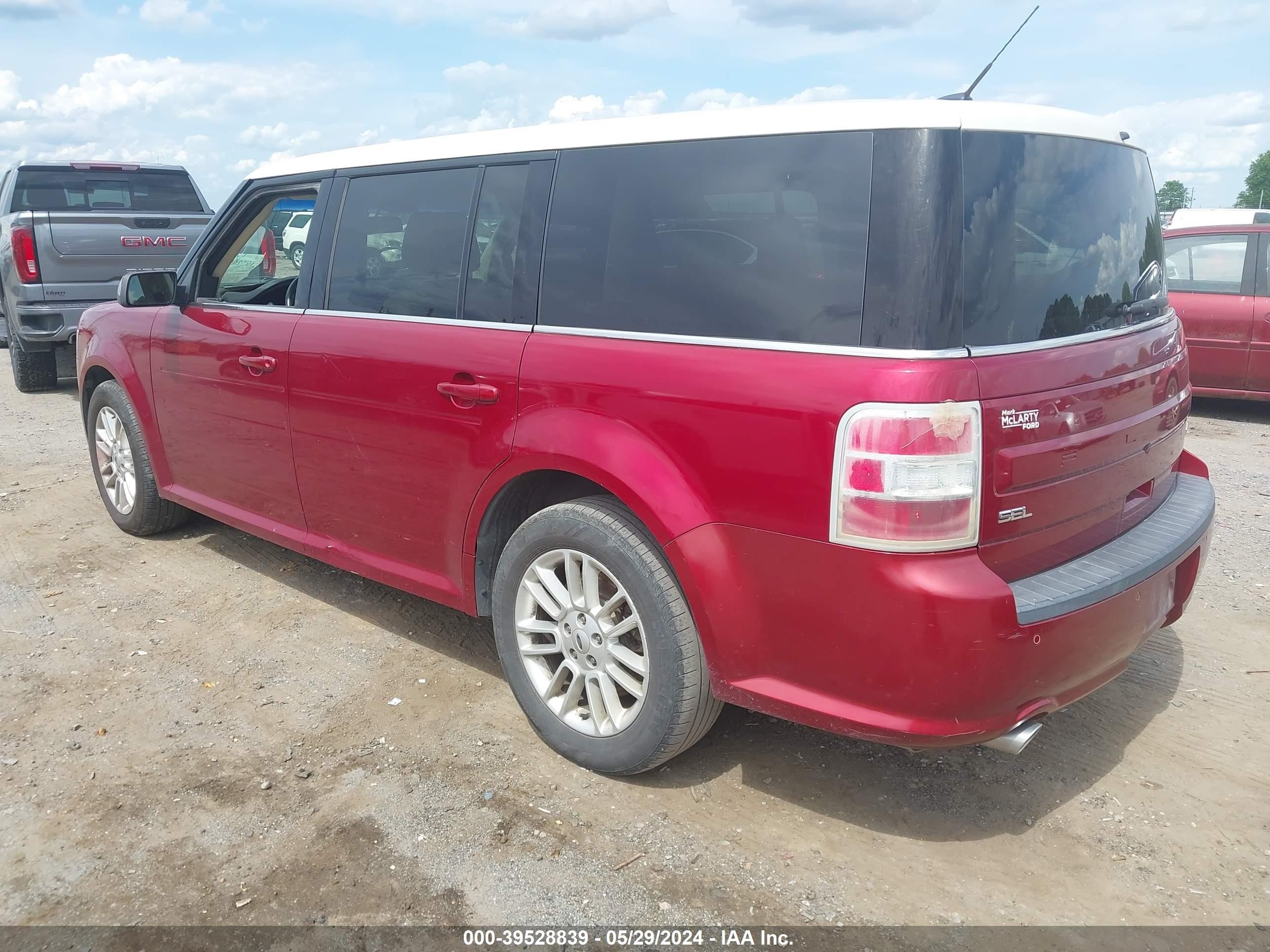 Photo 2 VIN: 2FMGK5C81EBD14197 - FORD FLEX 