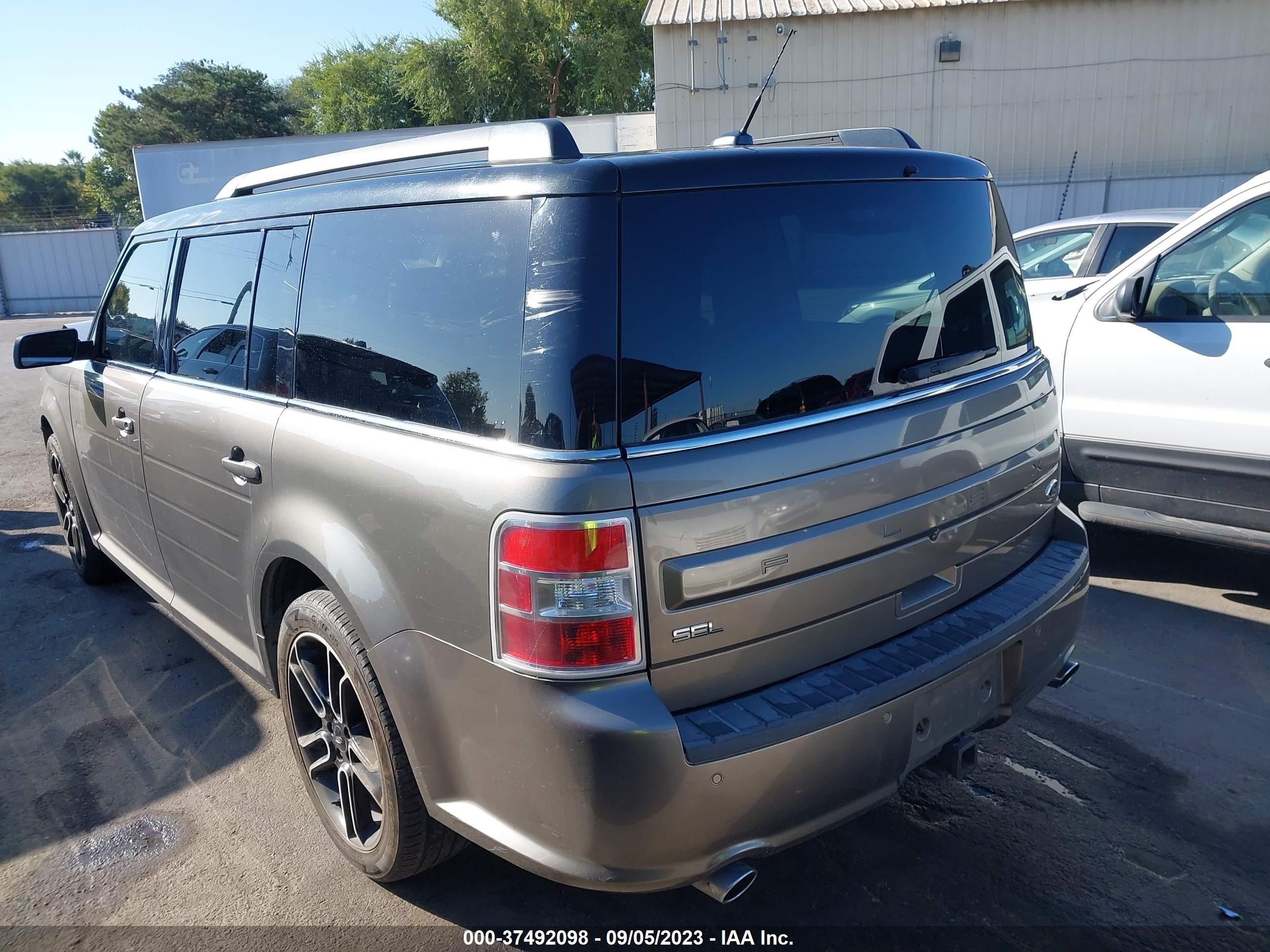 Photo 2 VIN: 2FMGK5C82EBD36788 - FORD FLEX 