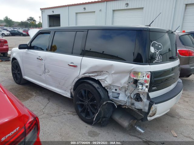 Photo 2 VIN: 2FMGK5C82JBA22147 - FORD FLEX 