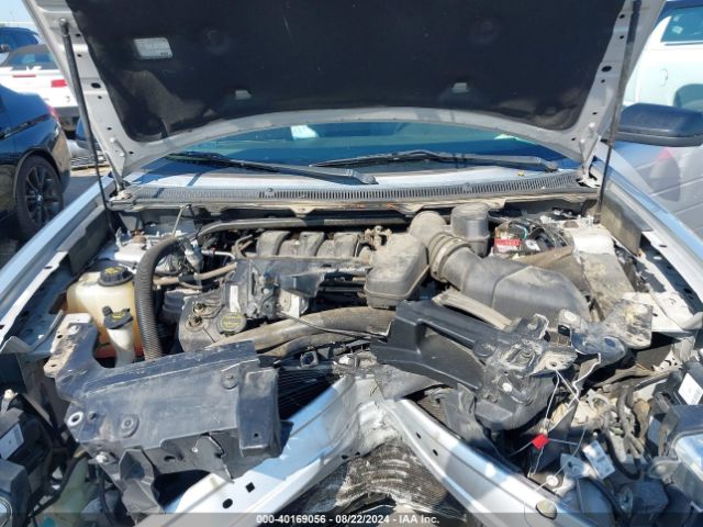 Photo 9 VIN: 2FMGK5C8XJBA06214 - FORD FLEX 