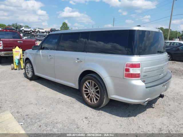 Photo 2 VIN: 2FMGK5C8XJBA13972 - FORD FLEX 