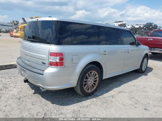 Photo 3 VIN: 2FMGK5C8XJBA13972 - FORD FLEX 