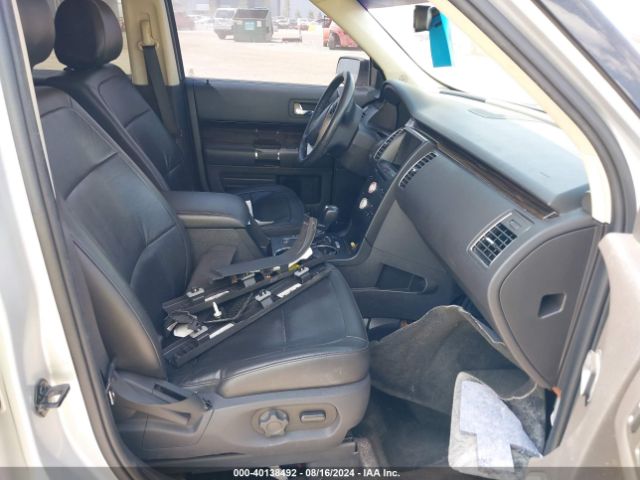 Photo 4 VIN: 2FMGK5C8XJBA13972 - FORD FLEX 