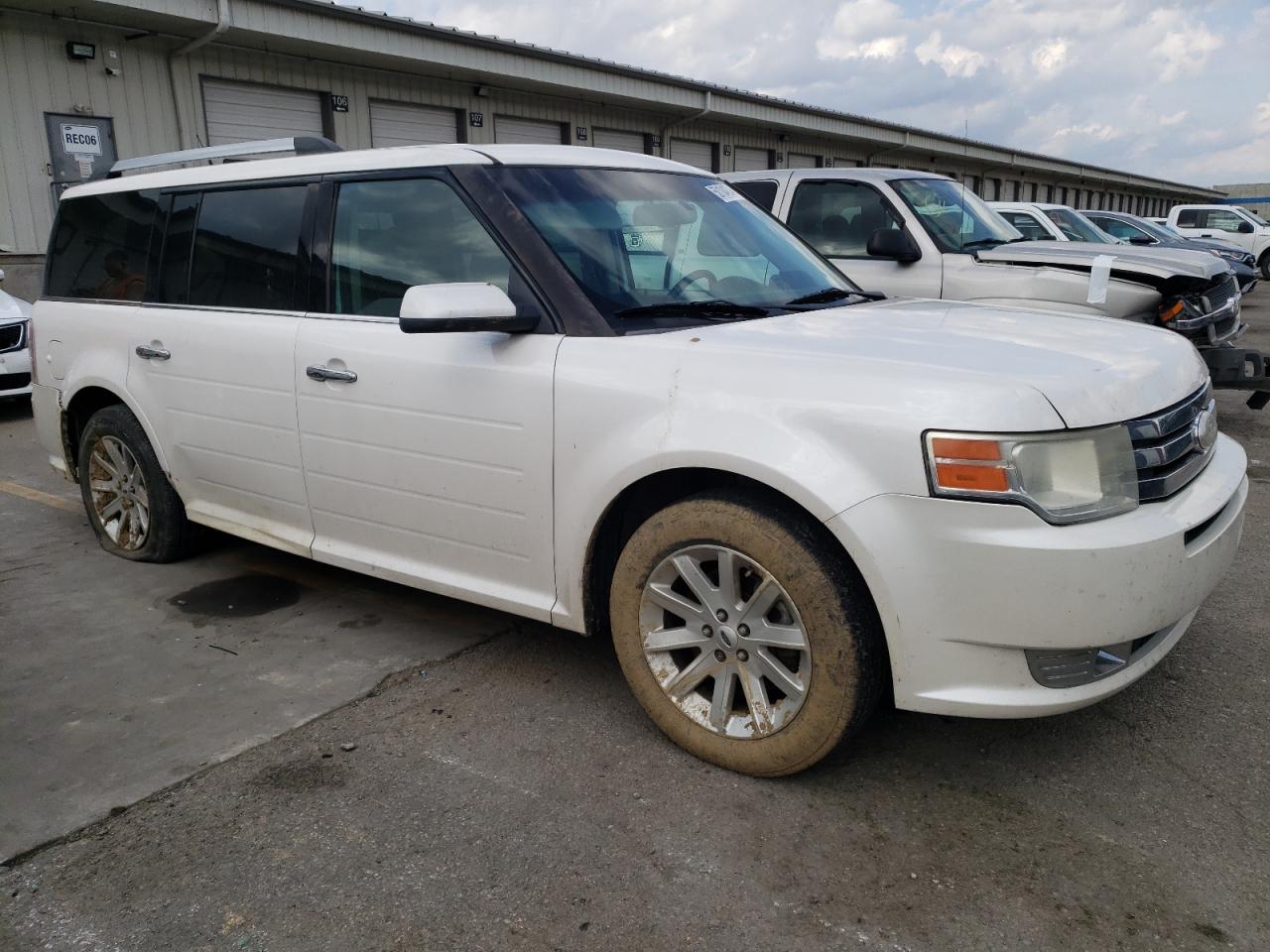 Photo 3 VIN: 2FMGK5CC3CBD04272 - FORD FLEX 